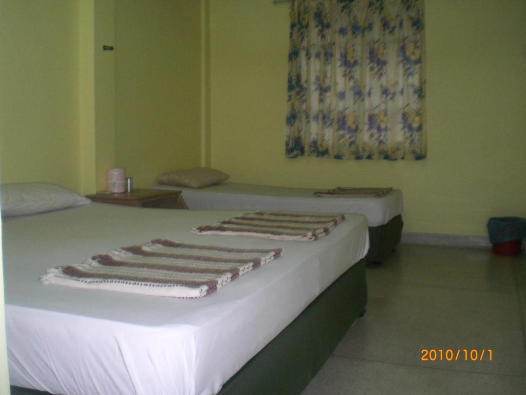 Malacca Yellow Mansion Hotel חדר תמונה