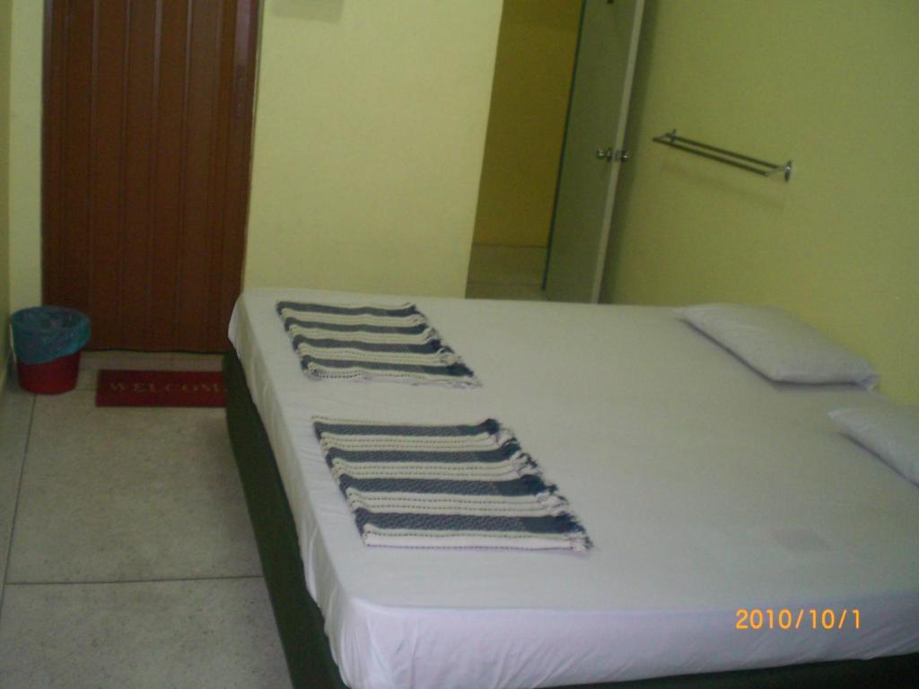 Malacca Yellow Mansion Hotel מראה חיצוני תמונה